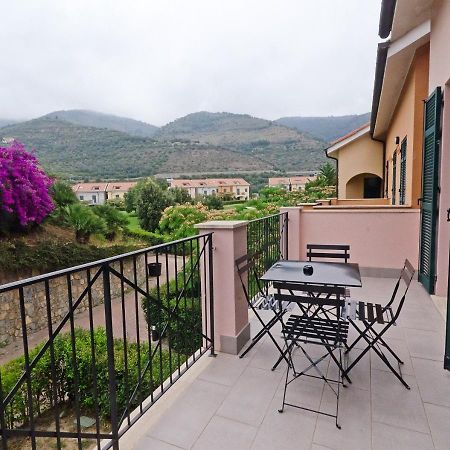 Castellaro Golf Resort Dış mekan fotoğraf