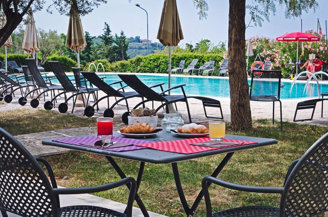 Castellaro Golf Resort Dış mekan fotoğraf