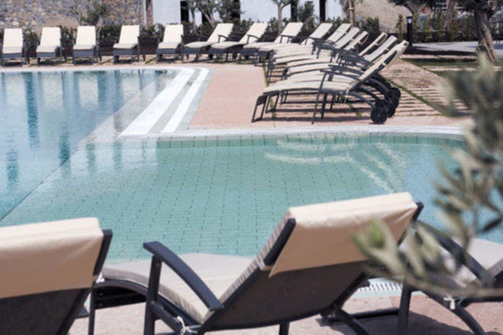 Castellaro Golf Resort Dış mekan fotoğraf