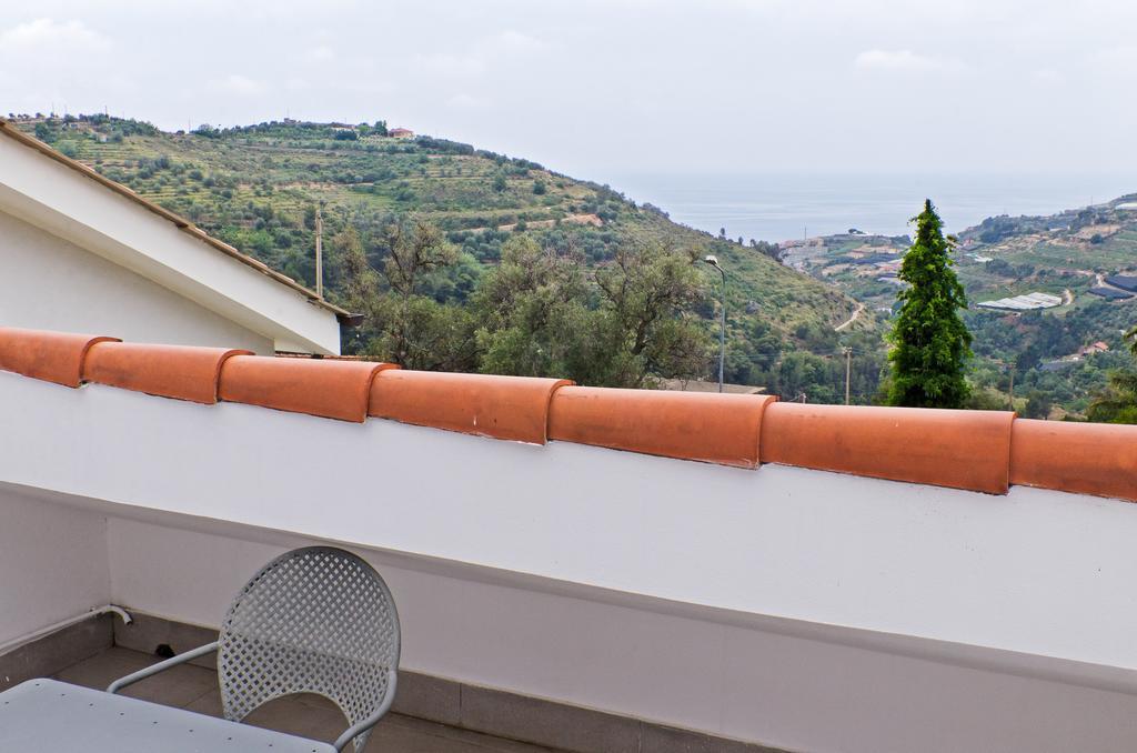 Castellaro Golf Resort Dış mekan fotoğraf