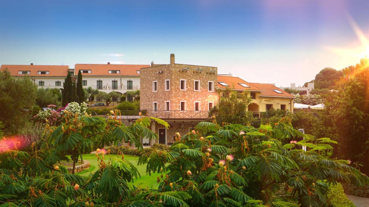 Castellaro Golf Resort Dış mekan fotoğraf